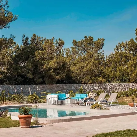 Wine & Vineyard Retreat Emarmene *