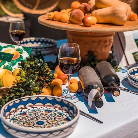 Wine & Vineyard Retreat Emarmene