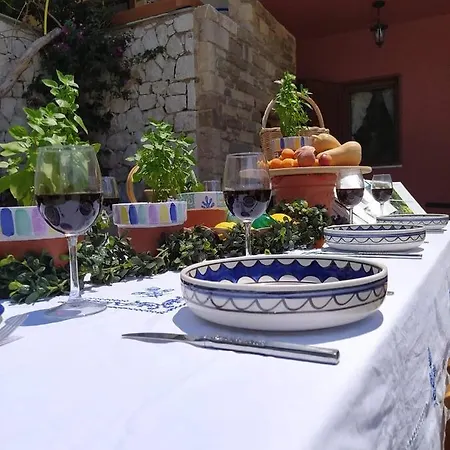 Wine & Vineyard Retreat Emarmene Ferienhaus *