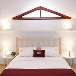 Feriehus Wine & Vineyard Retreat Emarmene *