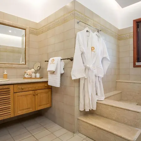 Emarmene With Private Pool Near Rhodes Town & Airport
