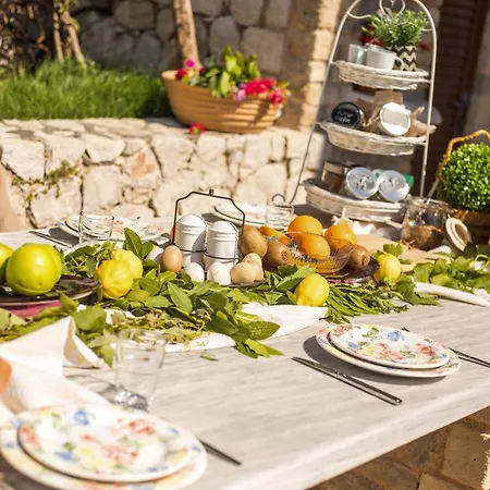 Wine & Vineyard Retreat Emarmene * Koskinou (Rhodes)