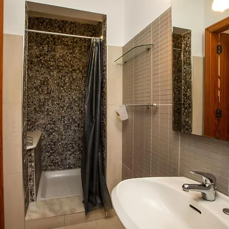 Vakantiehuis Wine & Vineyard Retreat Emarmene *