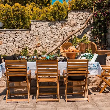 Ferienhaus Emarmene With Private Pool Near Rhodes Town & Airport