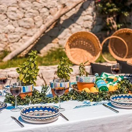 Wine & Vineyard Retreat Emarmene Vakantiehuis