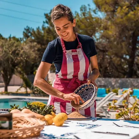 Wine & Vineyard Retreat Emarmene *