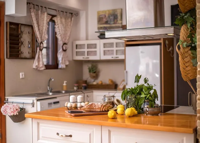 Wine & Vineyard Retreat Emarmene Koskinou (Rhodes)