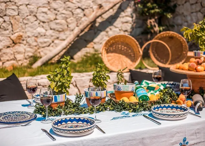 Wine & Vineyard Retreat Emarmene בית נופש